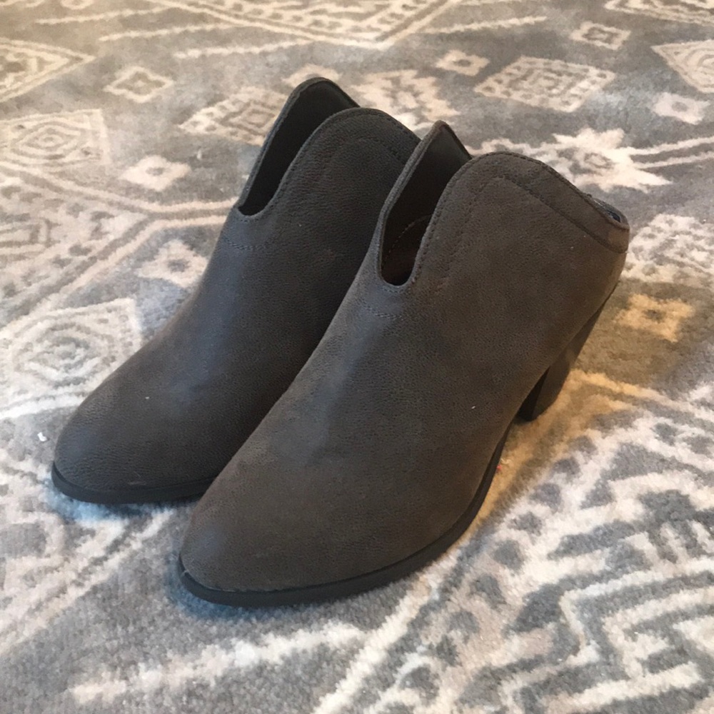 Pierre Dumas open back Booties